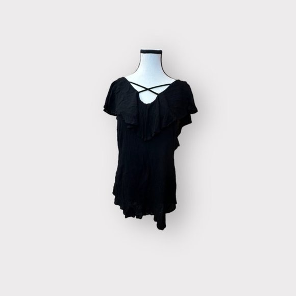 NWOT Women’s Torrid Black Flutter Cross Neck Crepe Top 2 2X 2XL XXL 18 20 - Picture 2 of 8